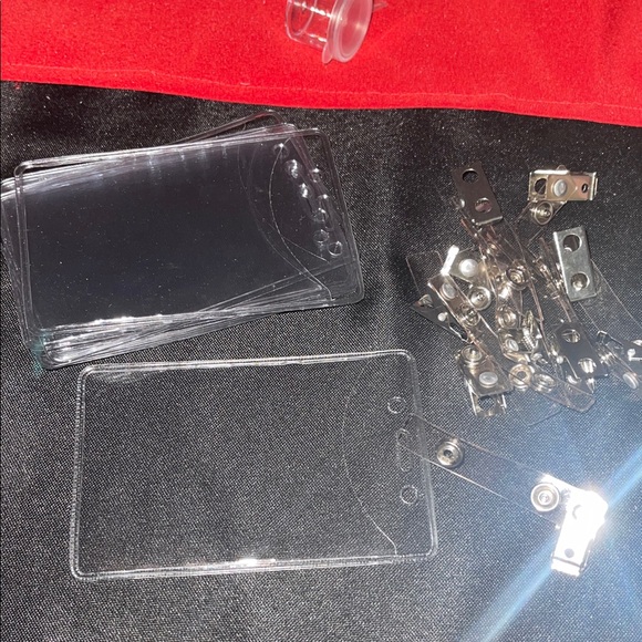 Clear Badge Holders with Clips, New. Set includes 10 pouches and 10 clips. - Picture 1 of 1